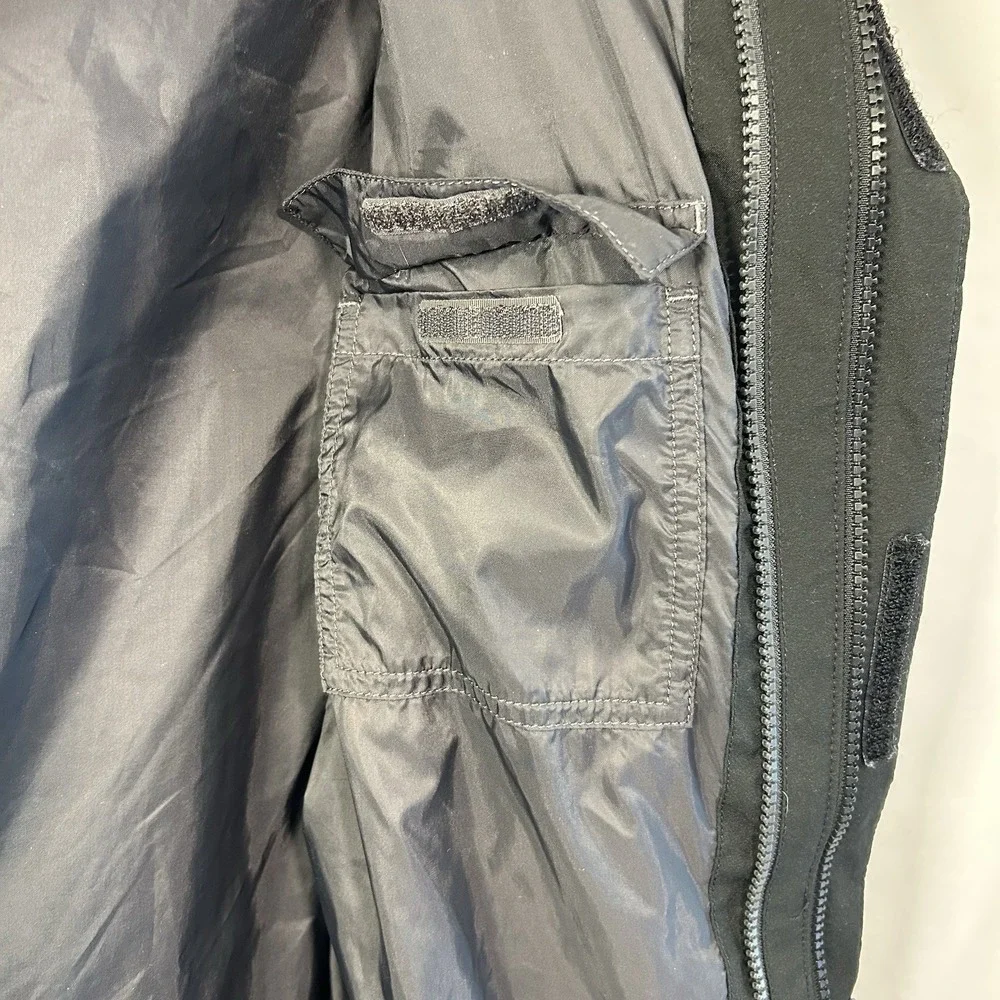 The North Face YOUTH Hyvent Windbreaker Jacket Size L 14-16 Black/White NO LINER
